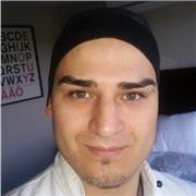 He ditado un par de cursos básicos de sushi, y también he enseñado español a brasileros y nepaleses.